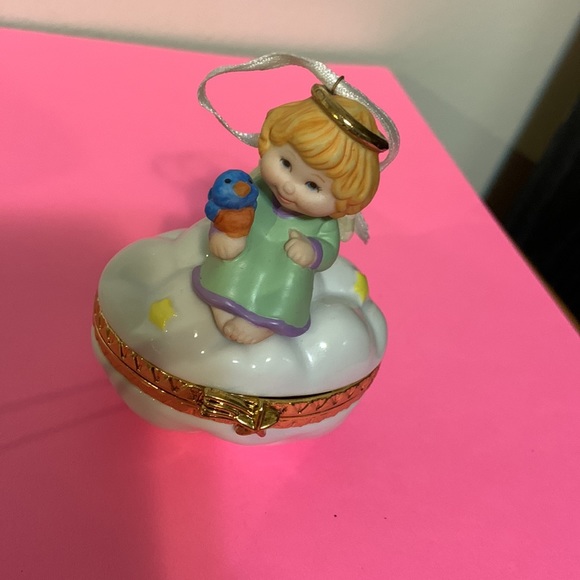 Hallmark Keepsake Ornament Little Cloud Keeper 3” 1999, adorable - Picture 11 of 11